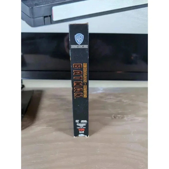 Batman (VHS, 1989, Warner Home Video) Michael Keaton, Nicholson - Retro Vintage - Picture 4 of 7